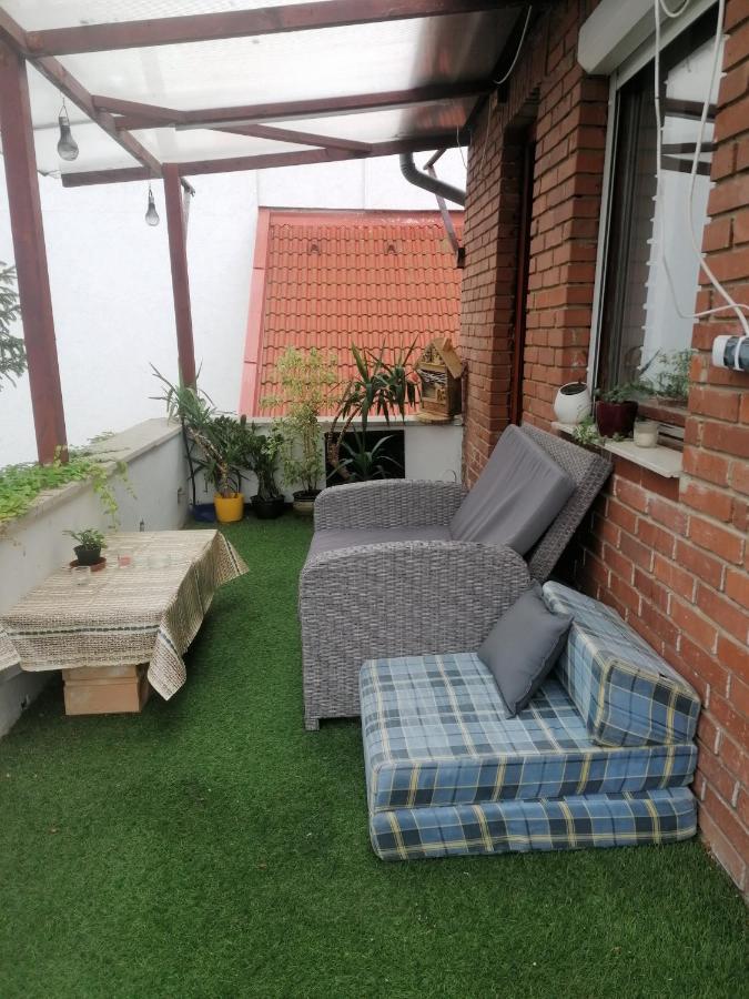 Ujkapu Sunshine Apartments Gyor Exterior photo