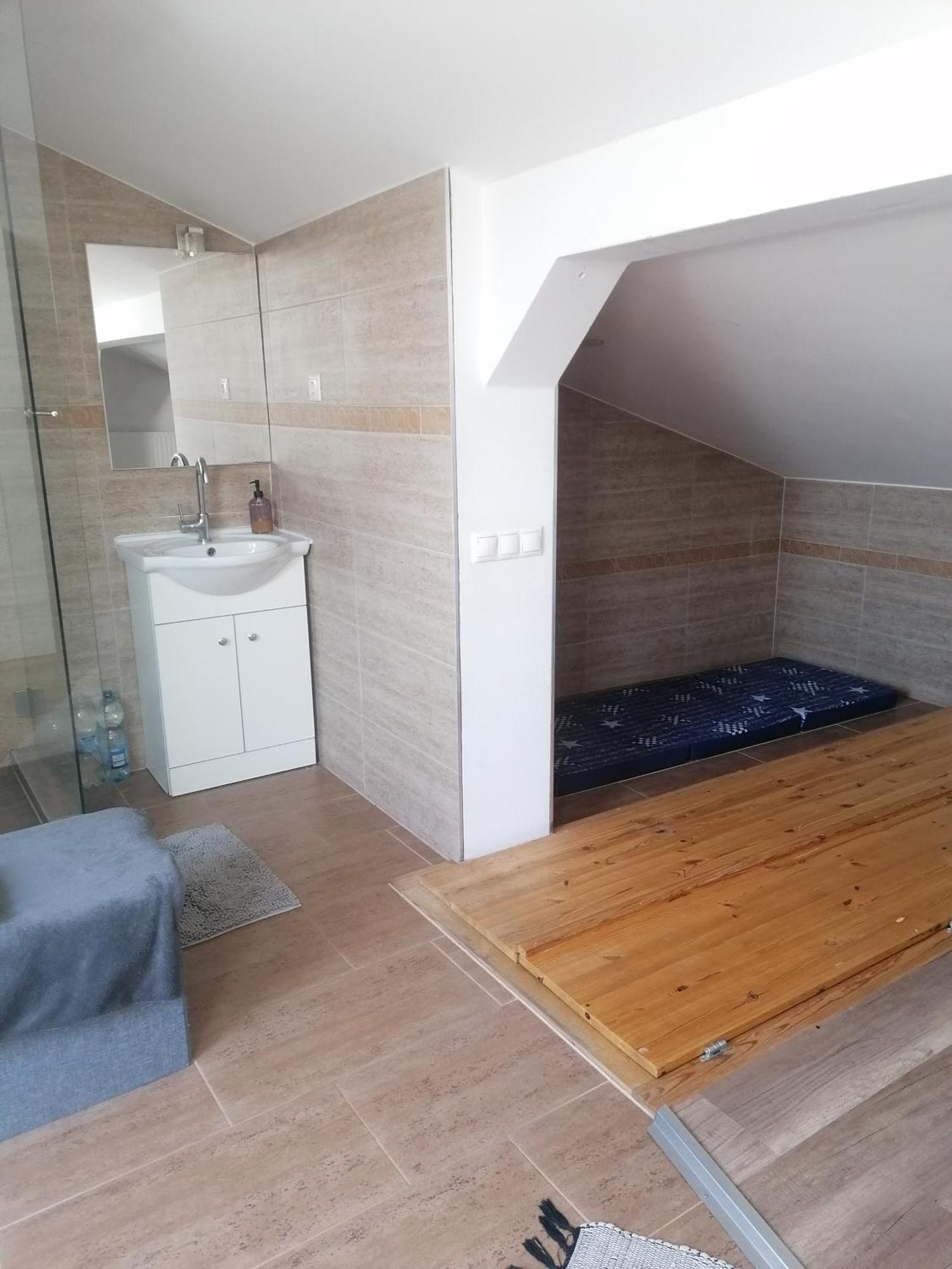 Ujkapu Sunshine Apartments Gyor Room photo