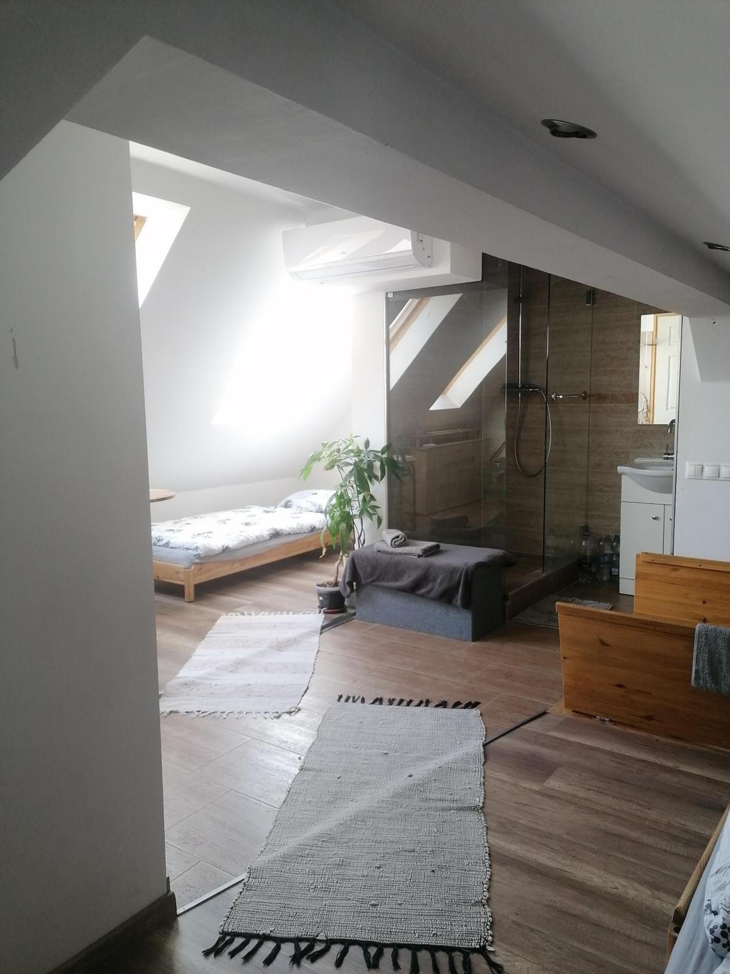 Ujkapu Sunshine Apartments Gyor Room photo